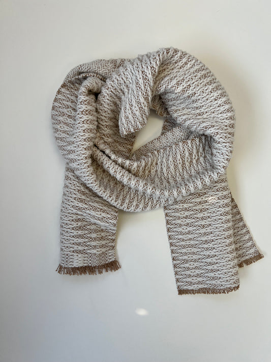 handwoven peak scarf