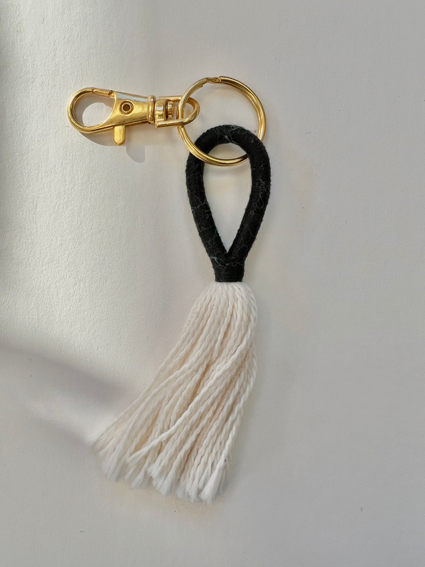 loopy tassel keychain